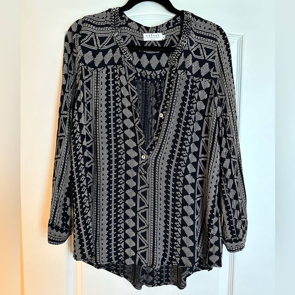 Velvet Brand Ladies Small 3/4 sleeve lightweight shirt
